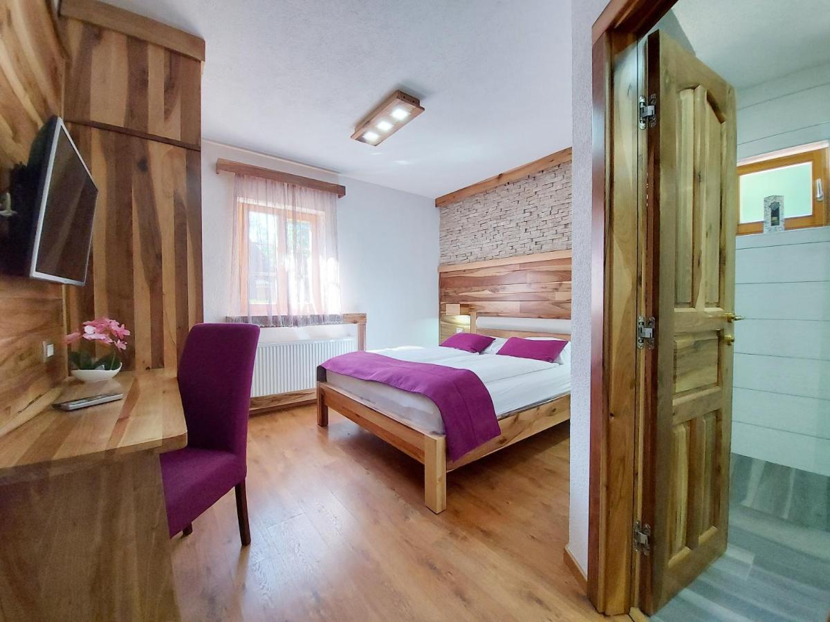Plitvice Etno House II Bed and Breakfast Jezerce Exteriör bild