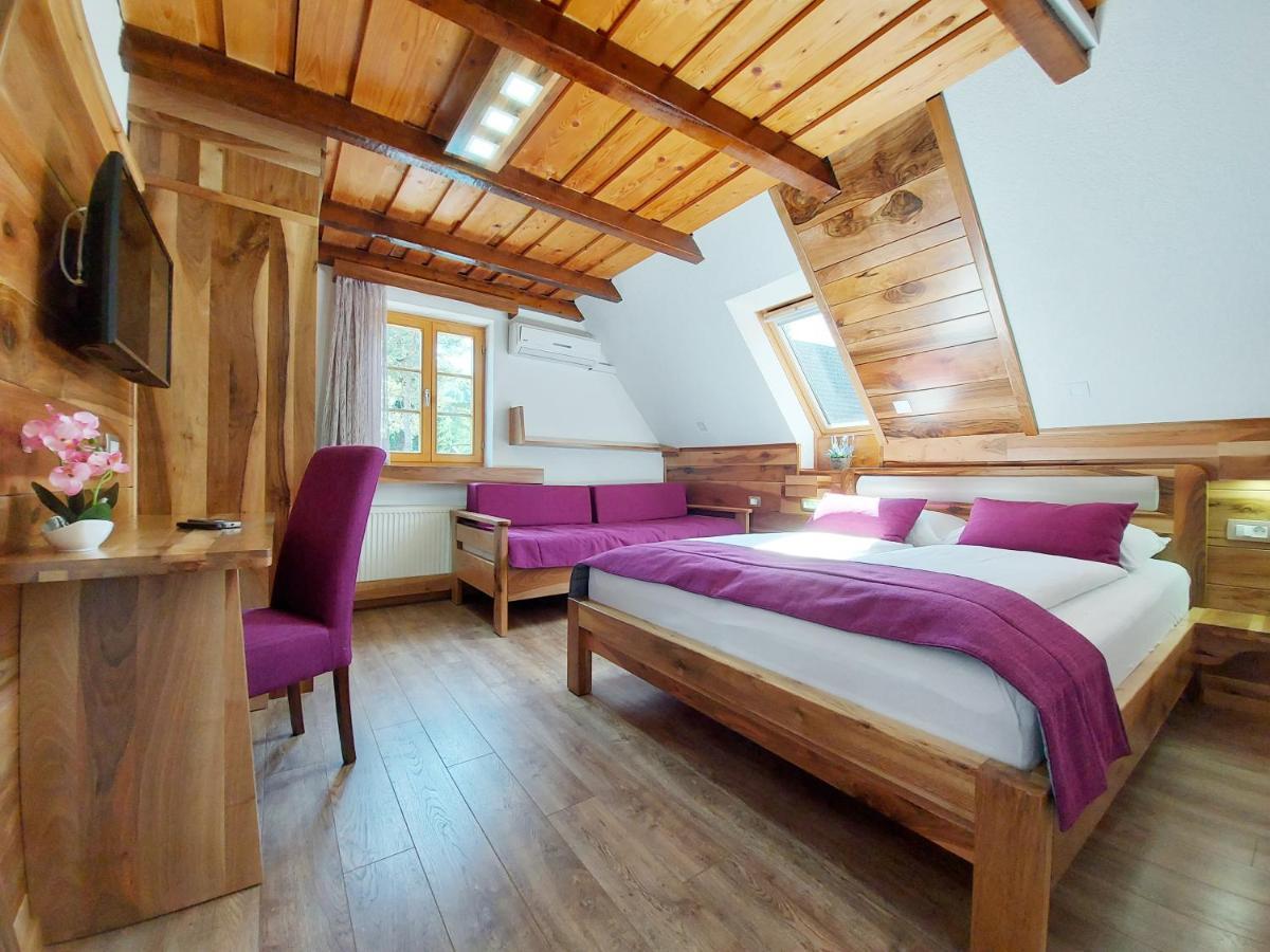 Plitvice Etno House II Bed and Breakfast Jezerce Exteriör bild